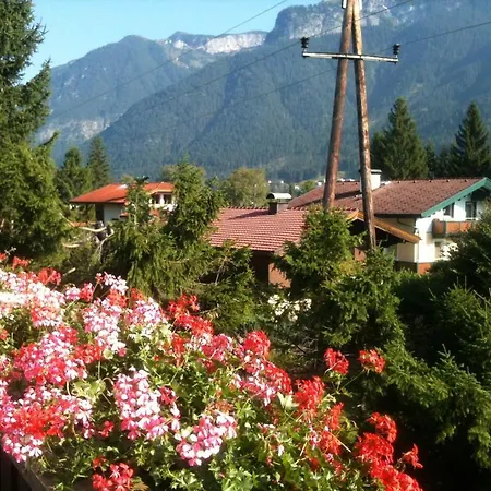 Larchenhof Bed & Breakfast Maurach (Achensee)